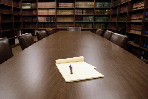 How Should I Notify My Spouse When I’m Initiating a Divorce?