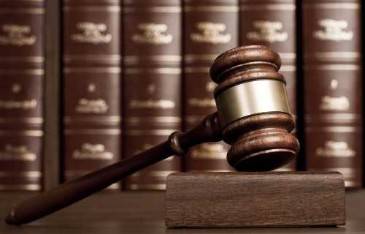 Choosing a Divorce Lawyer Choosing a Divorce Lawyer